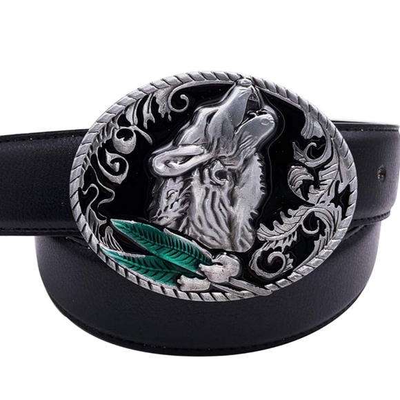 New silver wolf and feathers belt buckle. - Picture 1 of 6